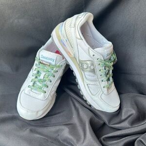 EUC/GUC Saucony Shadow with Iridescent Heel
